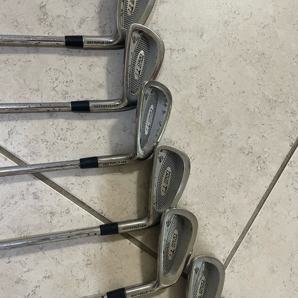 Dunlop 6 Pc Iron Set Tour TI
In right handed - Picture 7 of 7